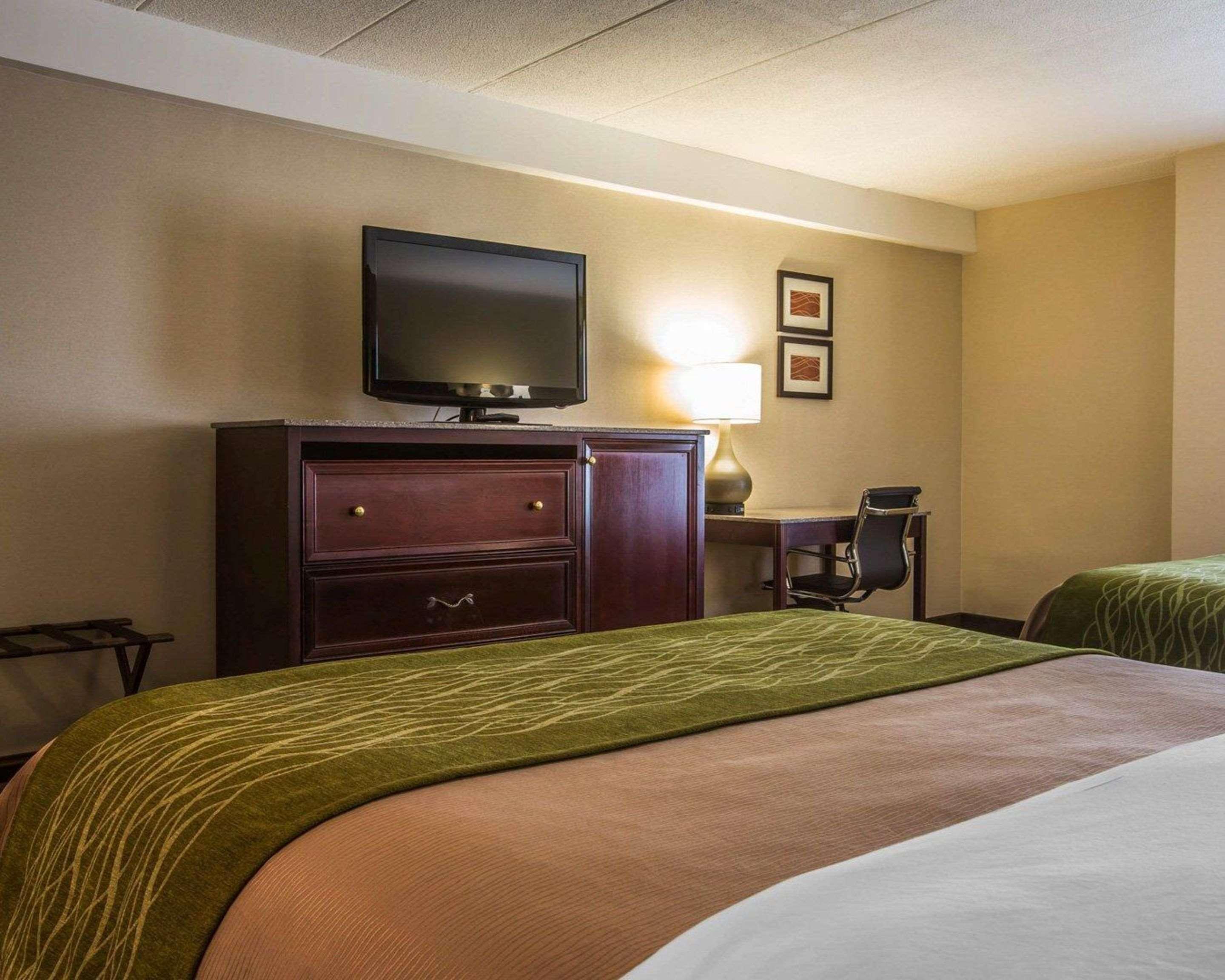 Comfort Inn Airport Manchester Eksteriør bilde