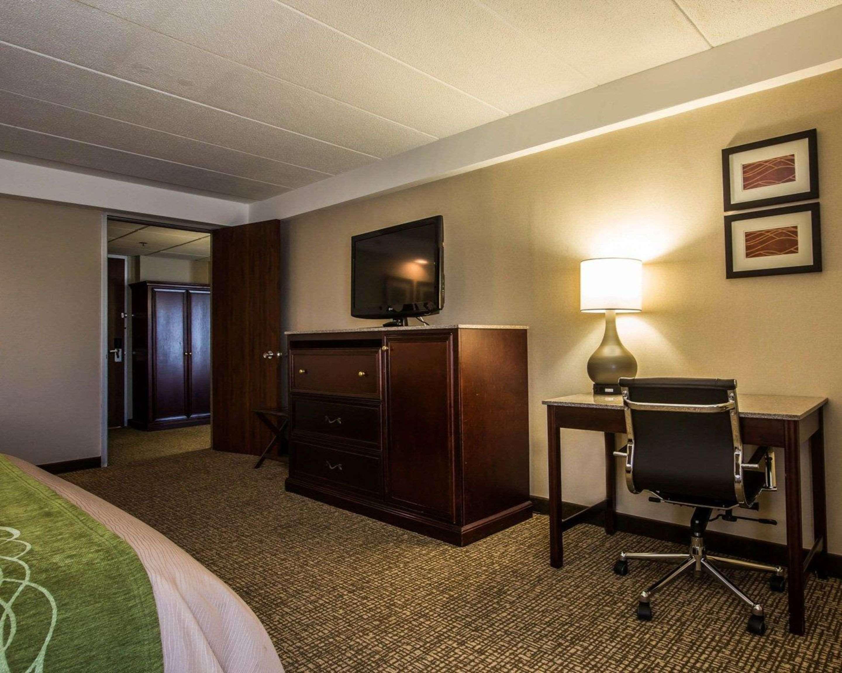 Comfort Inn Airport Manchester Eksteriør bilde